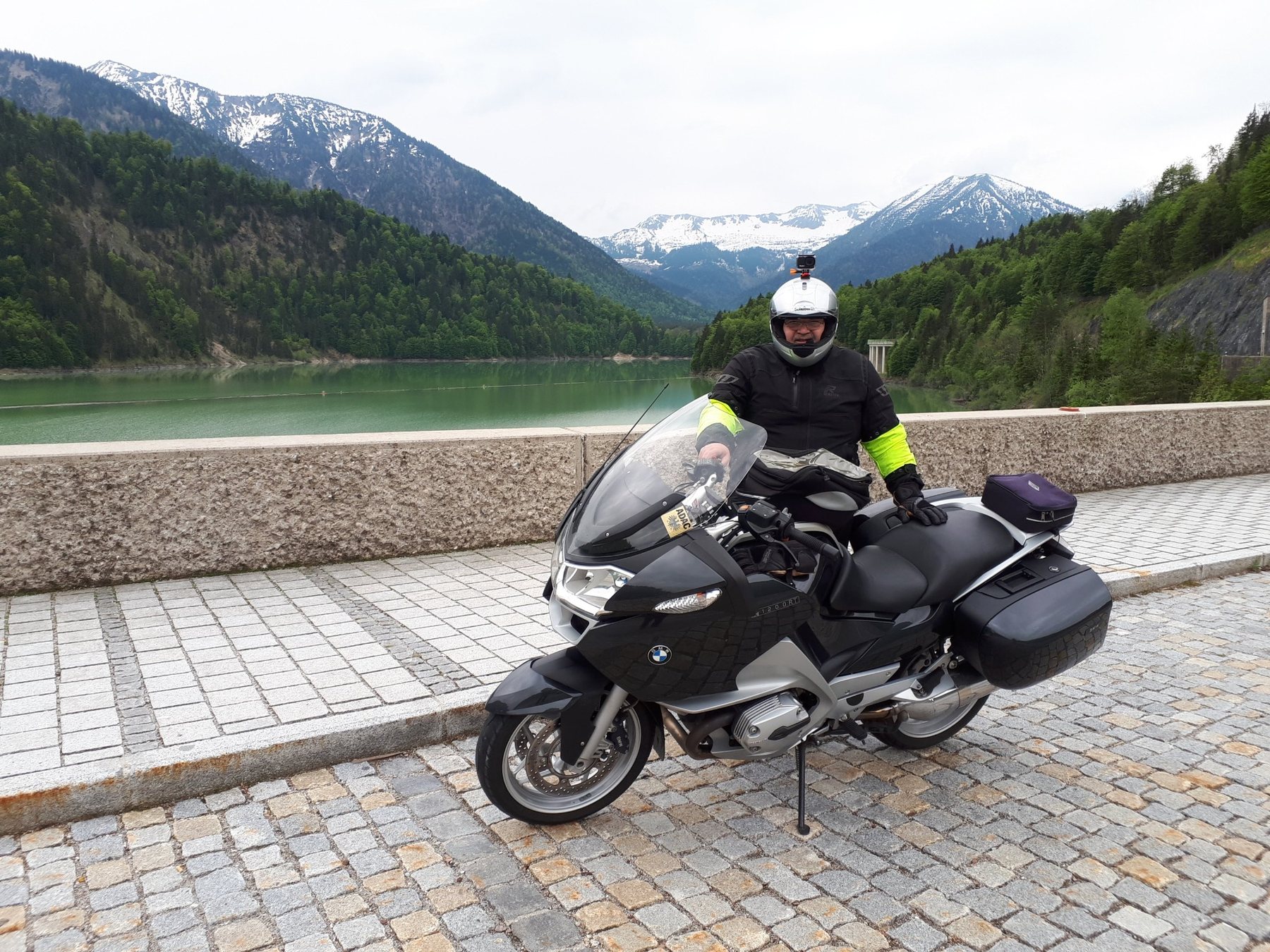 BMW Motorrad auf einer Tour